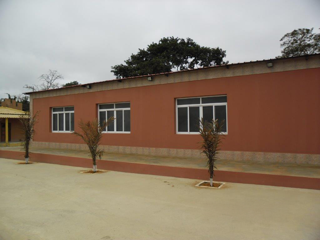 biblioteca bambuangongo exterior v4